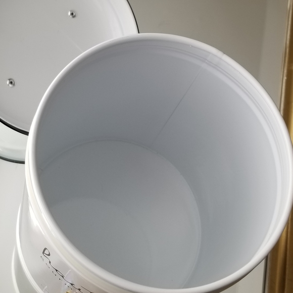 ❗Metal White and Black Dog Treat Jar with Top Handle❗ - Picture 5 of 7